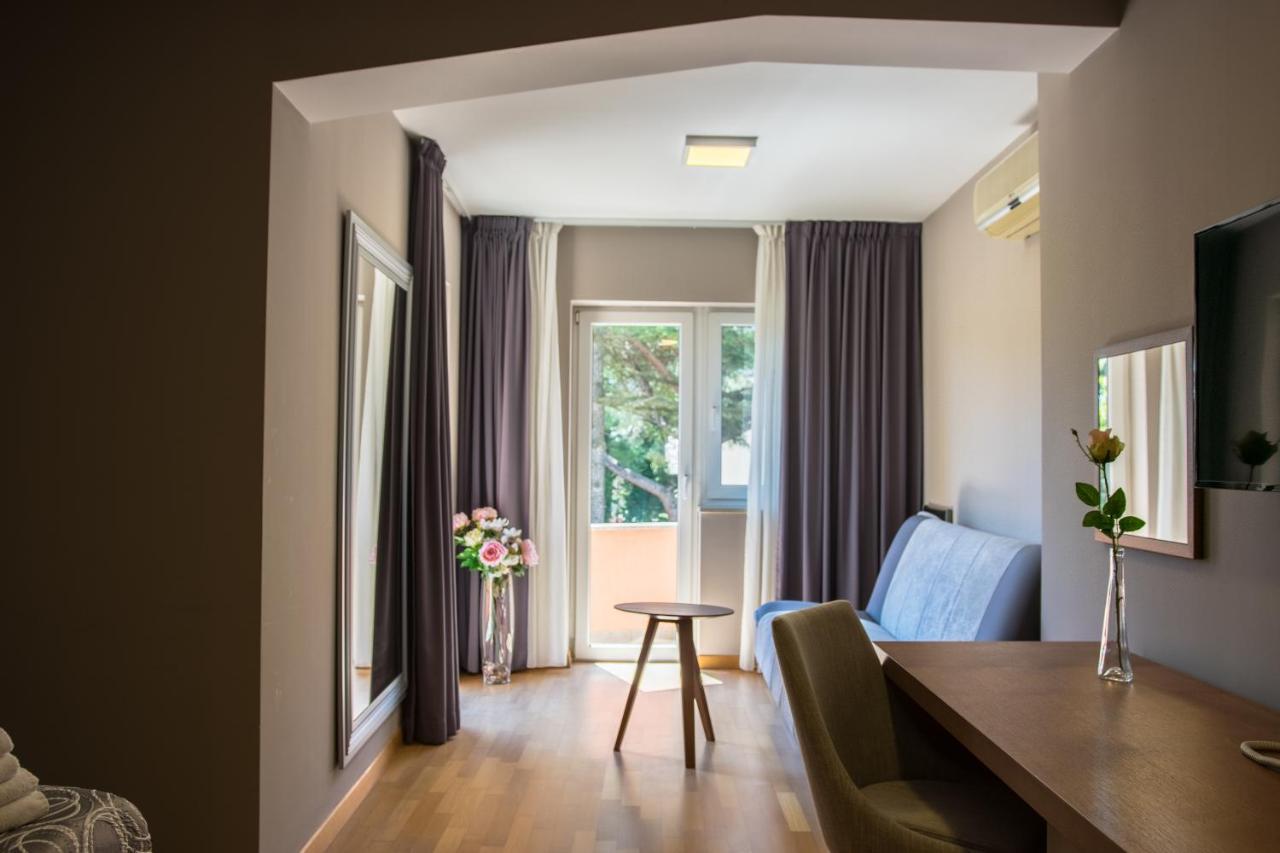 Hotel Minerva Медулин Екстер'єр фото