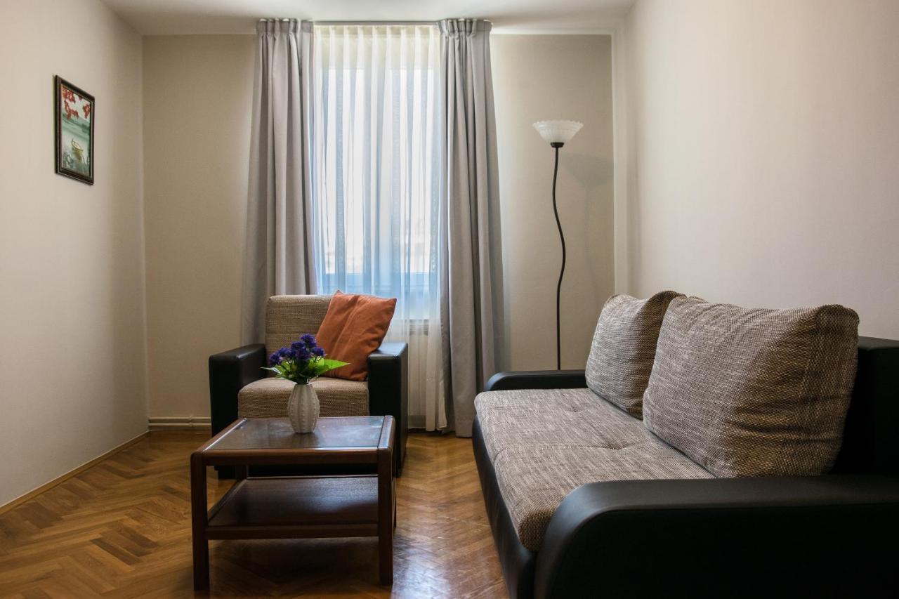 Hotel Minerva Медулин Екстер'єр фото