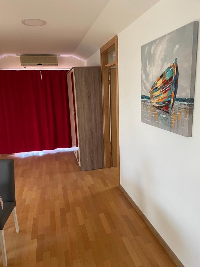 Hotel Minerva Медулин Екстер'єр фото